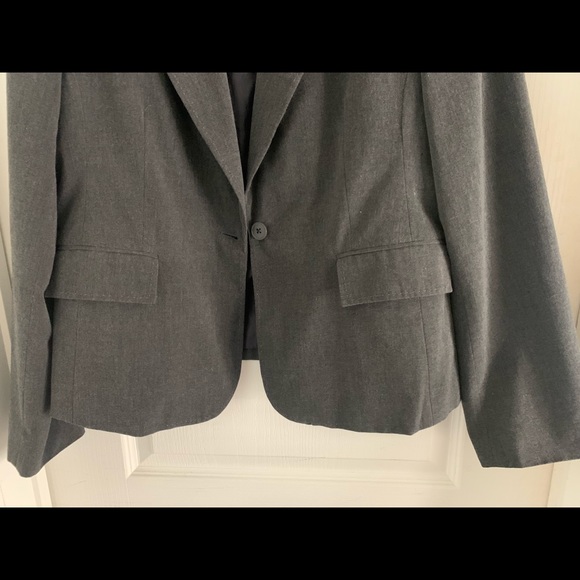 Suzy Shier Gray Blazer - Picture 3 of 4